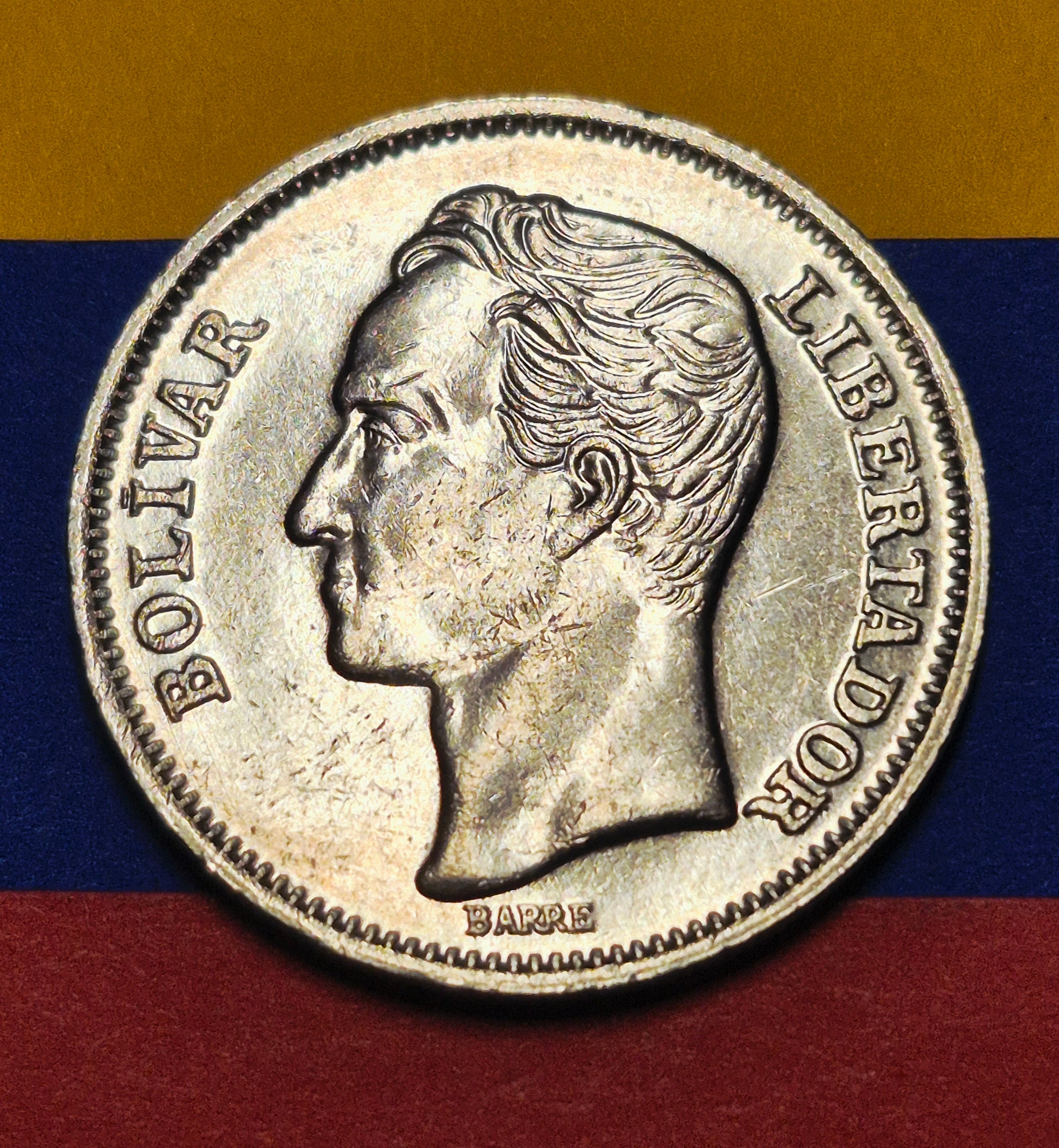 1977 Republic of Venezuela 1 Bolivar — Cold War Era — Simon Bolivar Portrait — Extremely Fine