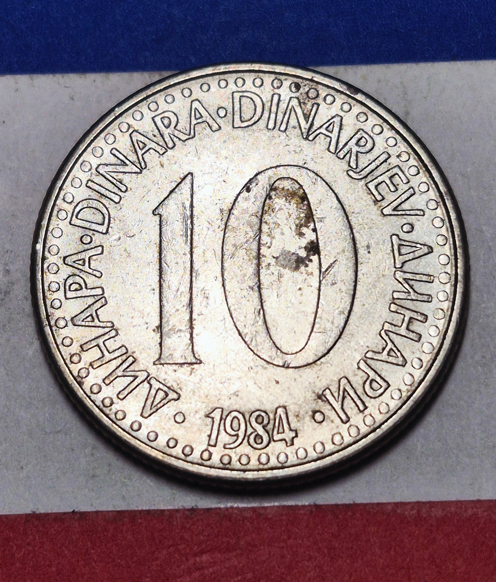 1984 SFR Yugoslavia 10 Dinara — Cold War Era — State Emblem — VF to EF