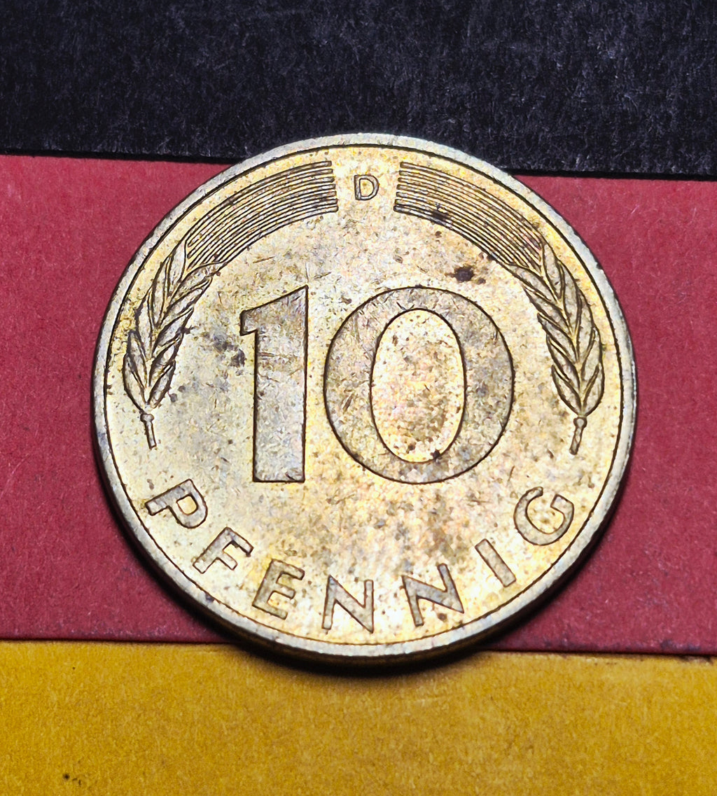 1990-D West Germany 10 Pfennig — Cold War / Federal Republic — Oak Sapling — F+ to VF