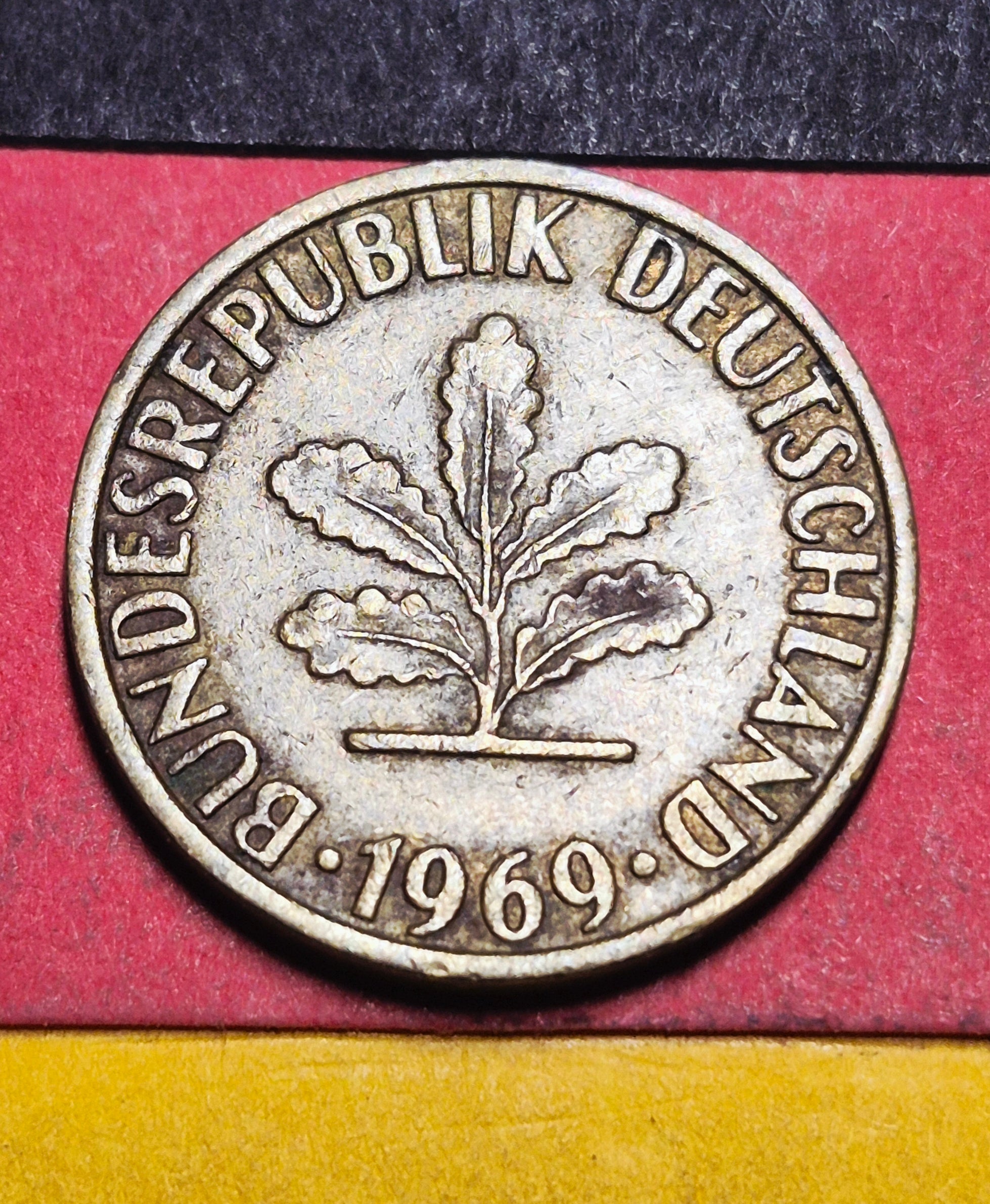 1969-D West Germany 5 Pfennig — Cold War / Federal Republic — Oak Sapling — Fine