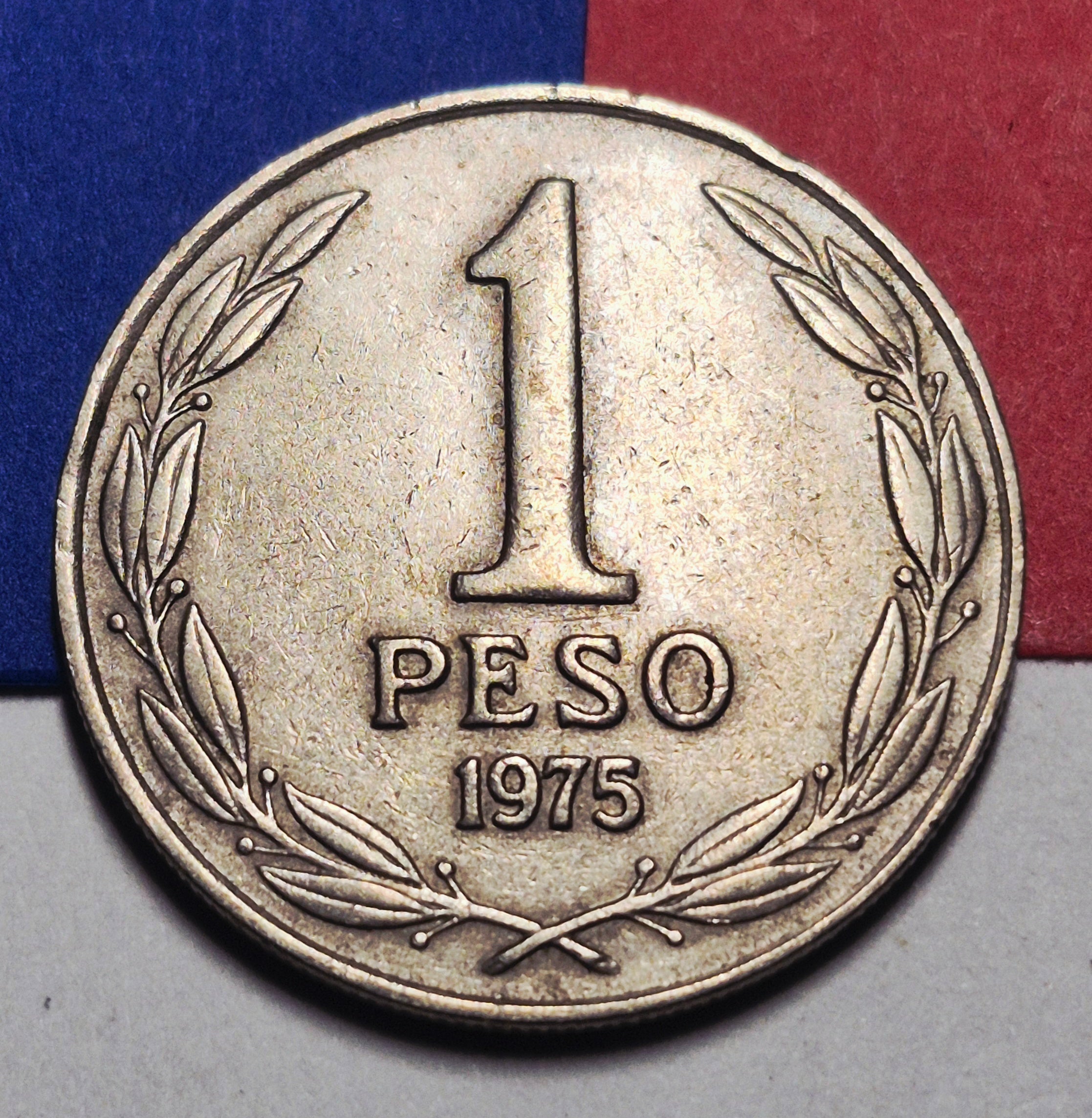 1975 Republic of Chile 1 Peso — Cold War / Republic — Bernardo O'Higgins — Extra Fine