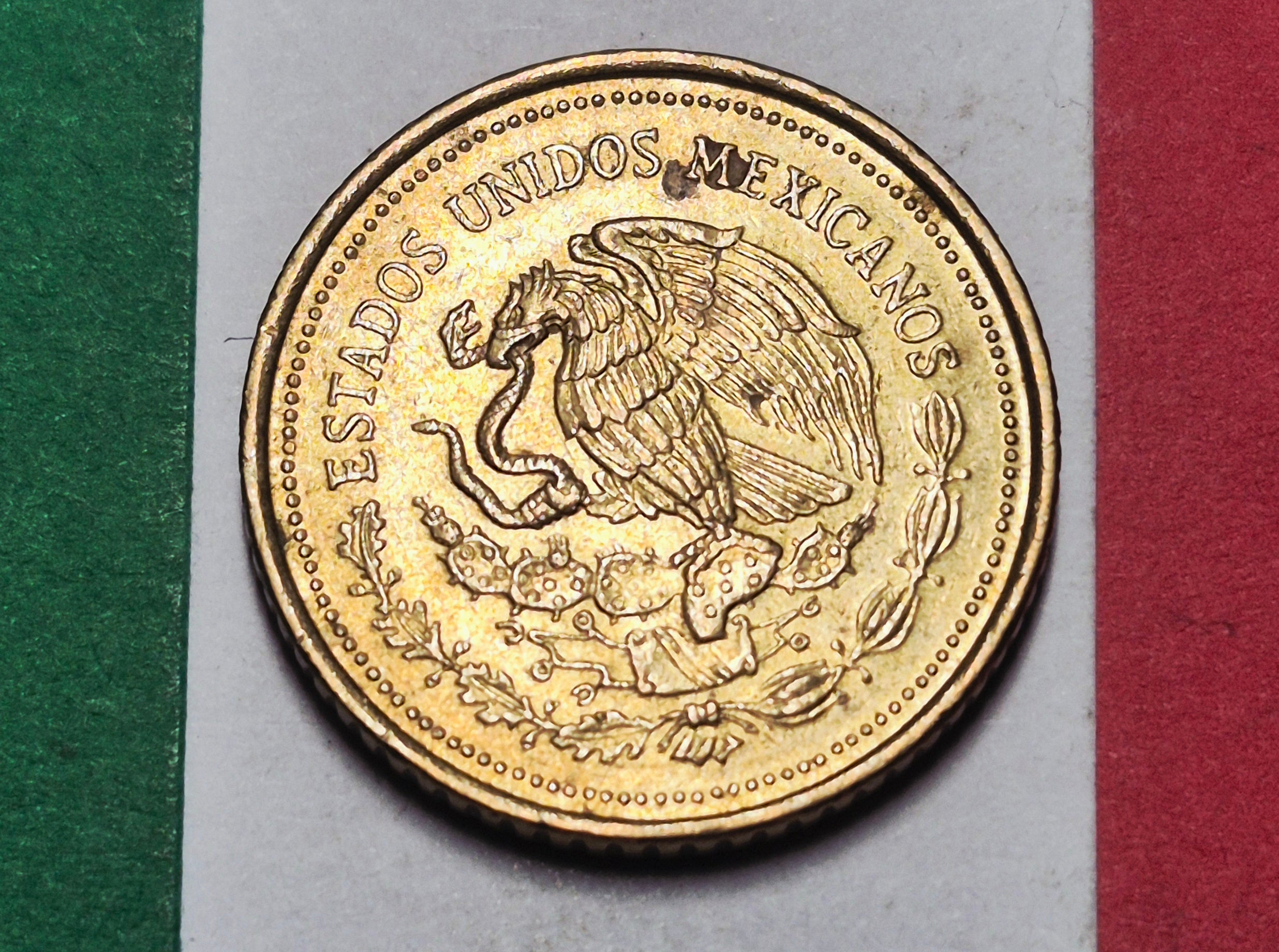 1985 Mexico 20 Pesos — Cold War — Guadalupe Victoria / Eagle and Serpent — F to VF