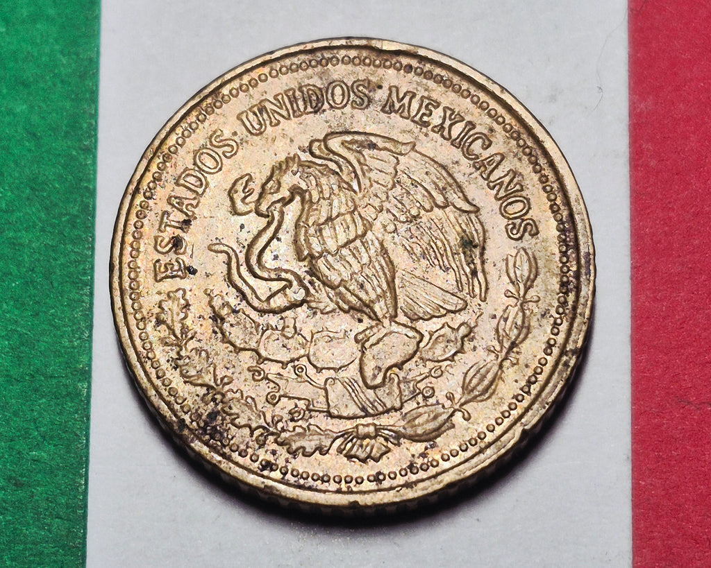 1985 Mexico 20 Pesos — Cold War — Guadalupe Victoria / Eagle and Serpent — F to VF
