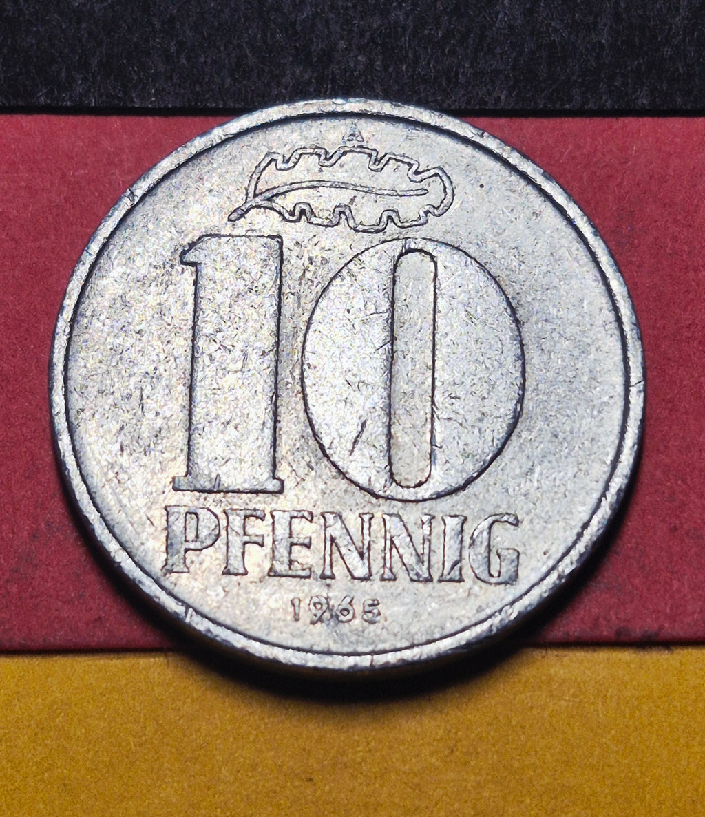 1965 East Germany (DDR) 10 Pfennig — Cold War / Deutsche Demokratische Republik — Hammer and Compass — F+ to VF