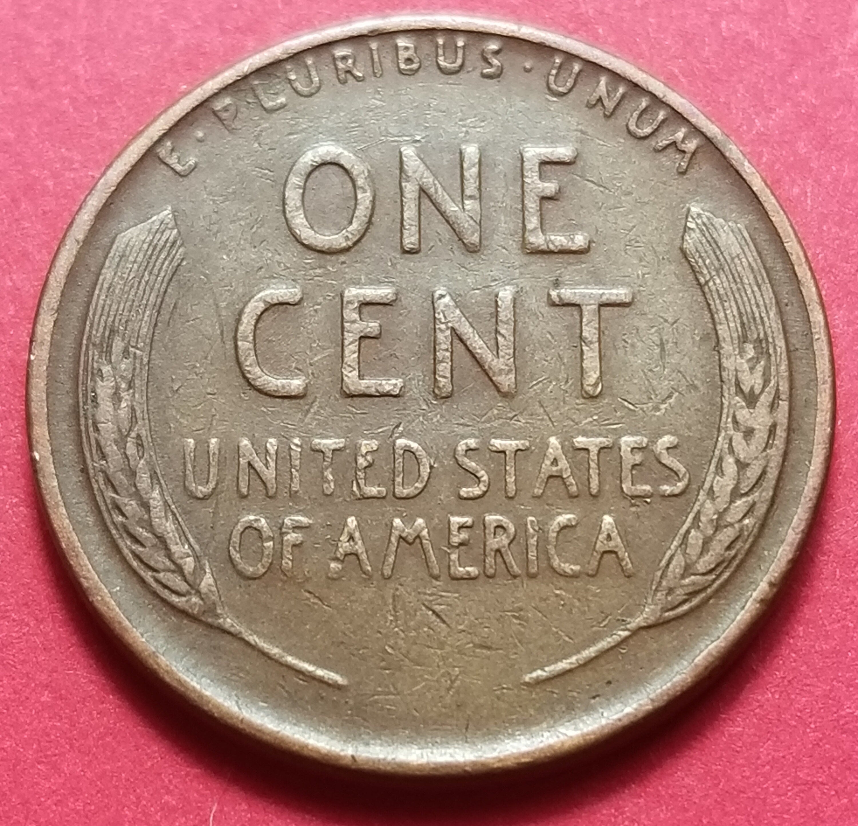1942 United States Wheat Penny (P) — WWII Era / Lincoln — Wheat Reverse — Very Good to Very Fine